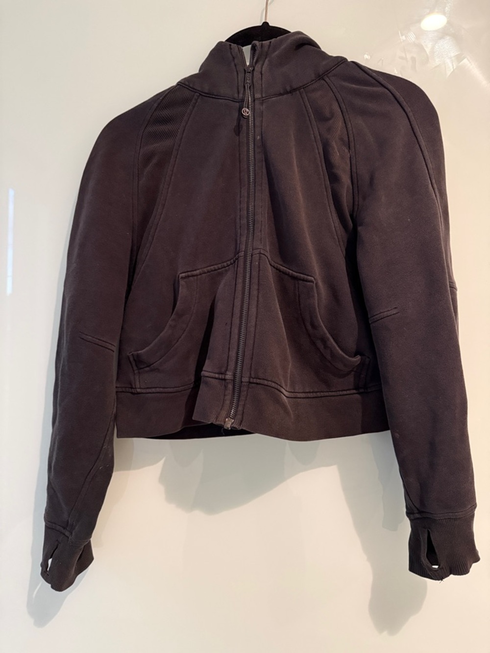 Lululemon black hoodie with thumb holes